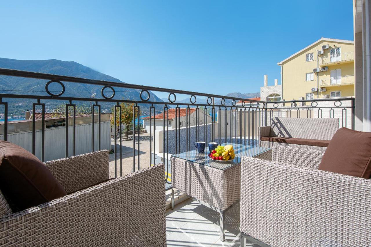 2Montenegro Limeta Apartments With Pool Kotor Ngoại thất bức ảnh