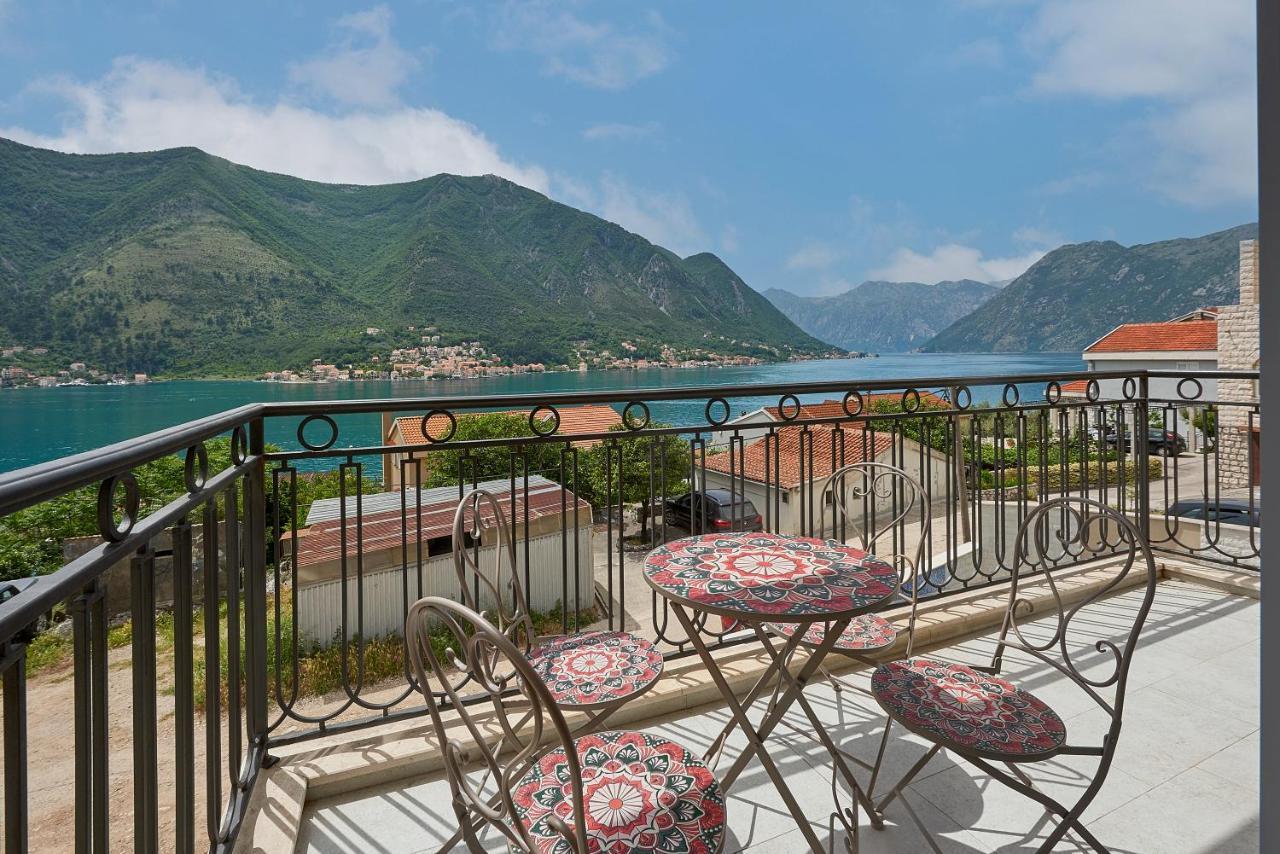 2Montenegro Limeta Apartments With Pool Kotor Ngoại thất bức ảnh